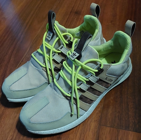 Men's Adidas SL Loop. - Picture 5 of 9